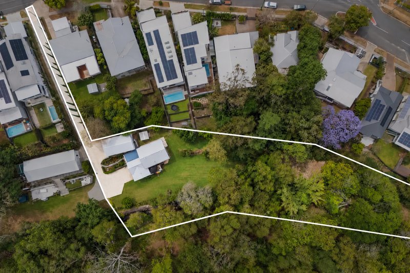 Photo - 96 Bowman Parade, Bardon QLD 4065 - Image 4