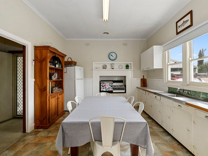 Photo - 96 Bridge Street West , Benalla VIC 3672 - Image 2