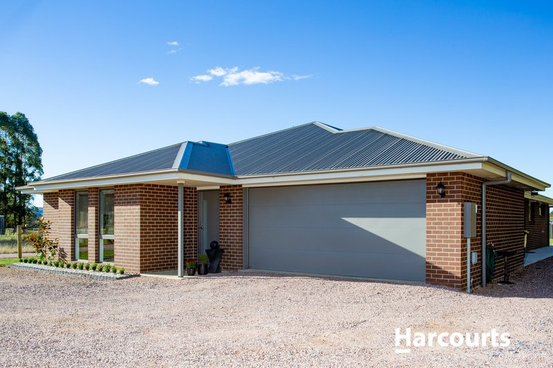 Photo - 96 East Barrack Street, Deloraine TAS 7304 - Image 2