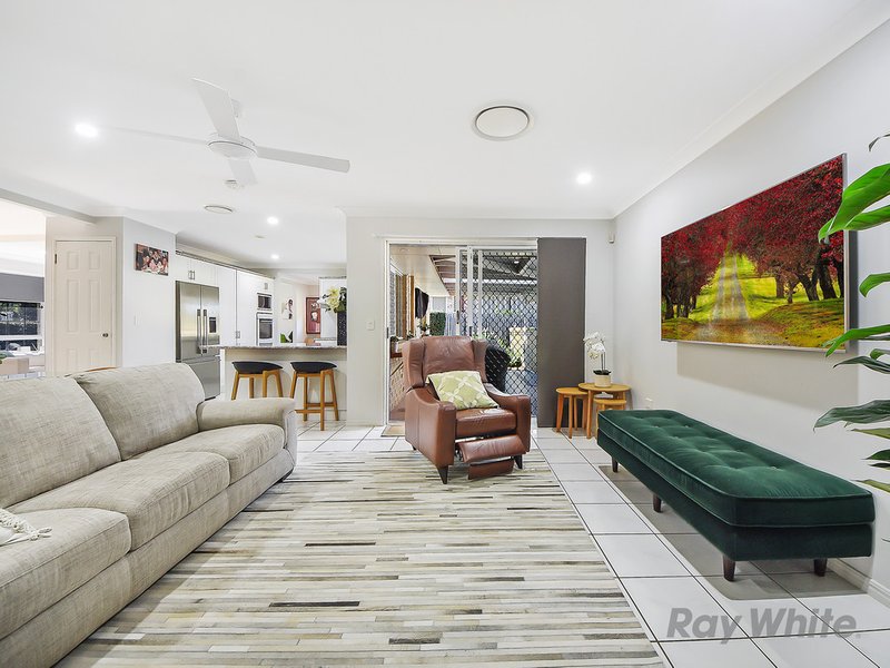 Photo - 96 Enbrook Street, Bracken Ridge QLD 4017 - Image 8