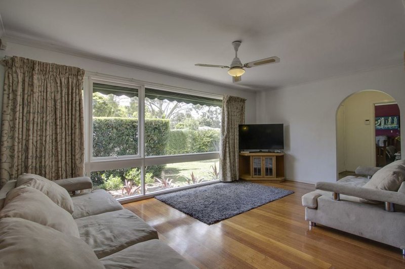 Photo - 96 Farnham Road, Bayswater VIC 3153 - Image 3