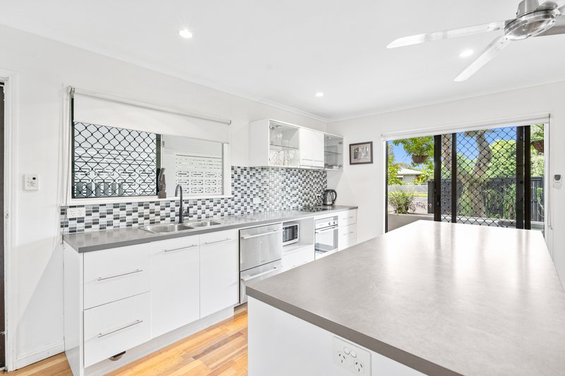 Photo - 96 Greenslopes Street, Edge Hill QLD 4870 - Image 5