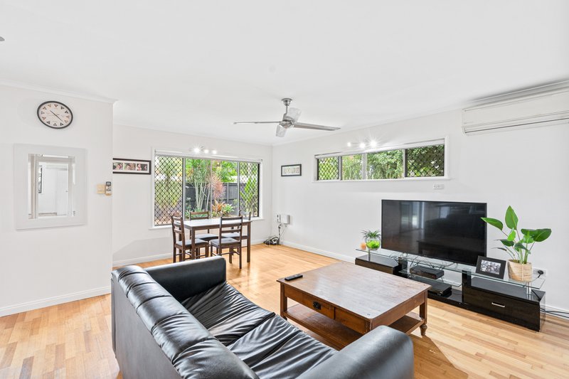 Photo - 96 Greenslopes Street, Edge Hill QLD 4870 - Image 7