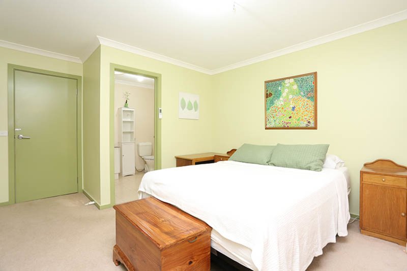 Photo - 96 Hayfield Road, Roxburgh Park VIC 3064 - Image 6