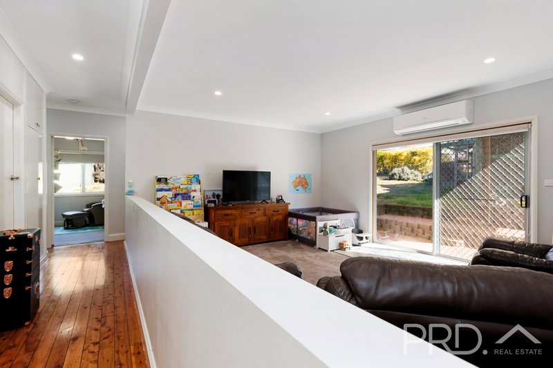 Photo - 96 Herbert Street, Tumut NSW 2720 - Image 4