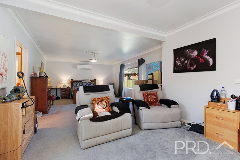 Photo - 96 Herbert Street, Tumut NSW 2720 - Image 10