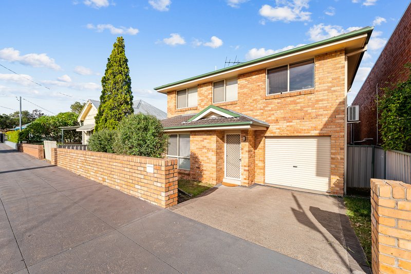 Photo - 96 High Street, East Maitland NSW 2323 - Image 2