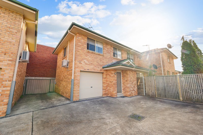 Photo - 96 High Street, East Maitland NSW 2323 - Image 3