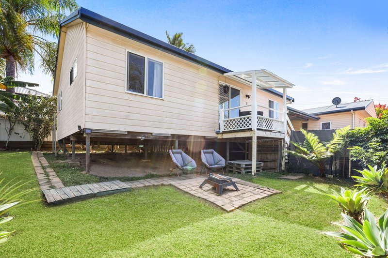 Photo - 96 Johnston Street, Southport QLD 4215 - Image 9