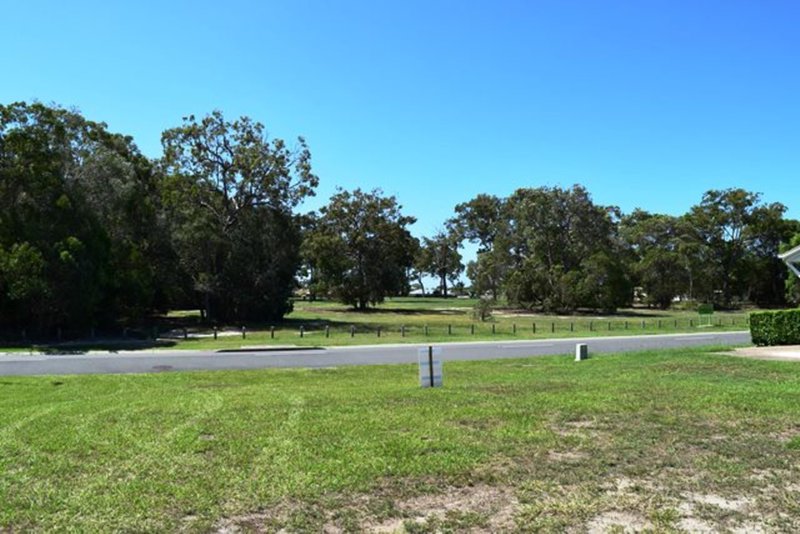 Photo - 96 Kangaroo Avenue, Bongaree QLD 4507 - Image 5