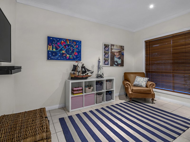 Photo - 96 Kenna Street, Aspley QLD 4034 - Image 6