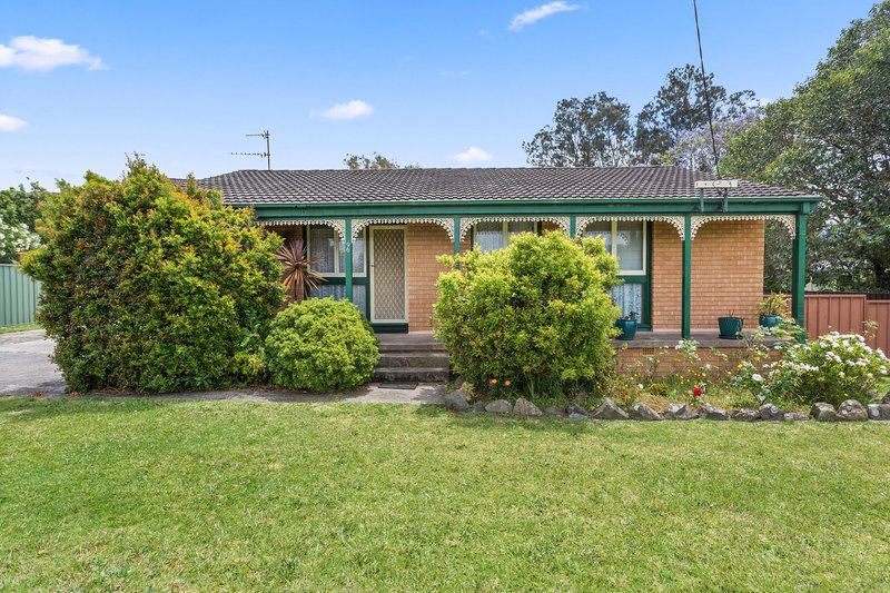 Photo - 96 Lakeside Drive, Koonawarra NSW 2530 - Image 2