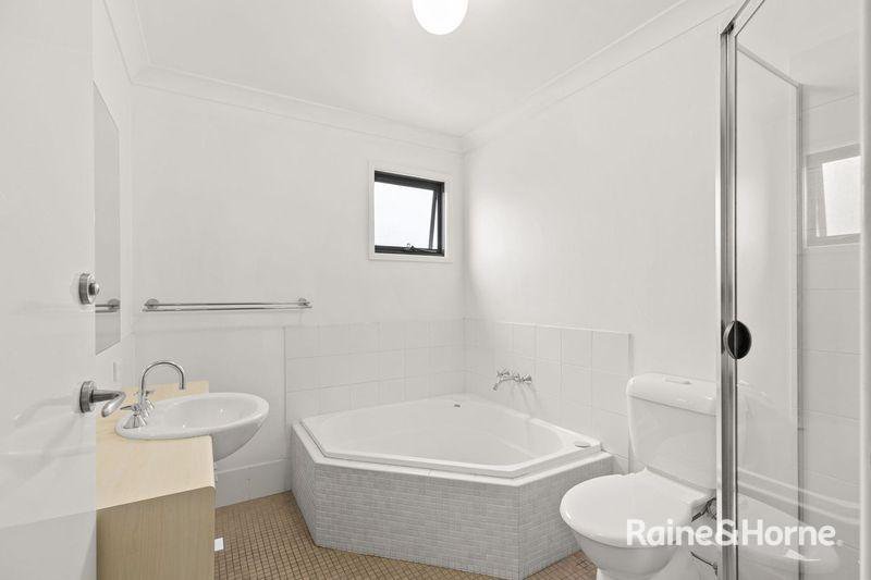 Photo - 96 Linwood Street, Wickham NSW 2293 - Image 4