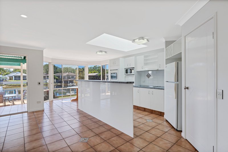 Photo - 96 Maroochy Waters Drive, Maroochydore QLD 4558 - Image 8