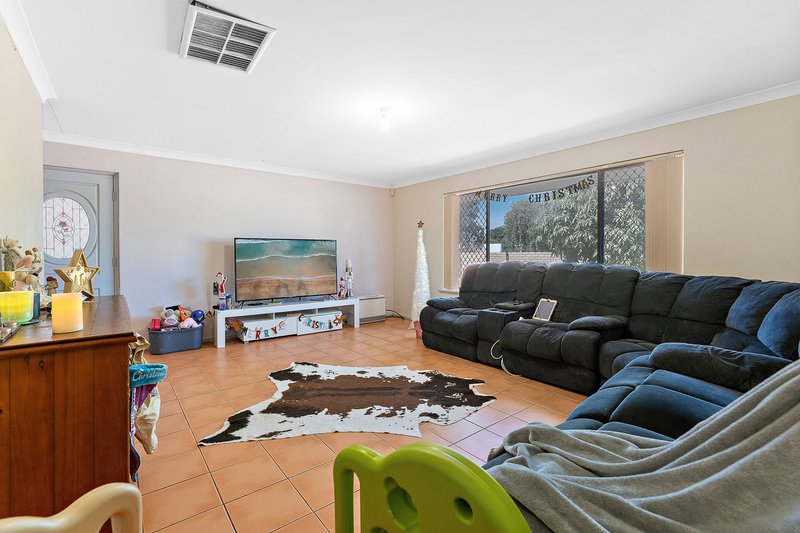 Photo - 96 Mirrabooka Avenue, Koondoola WA 6064 - Image 10