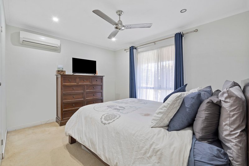 Photo - 96 Mount Warren Boulevard, Mount Warren Park QLD 4207 - Image 6