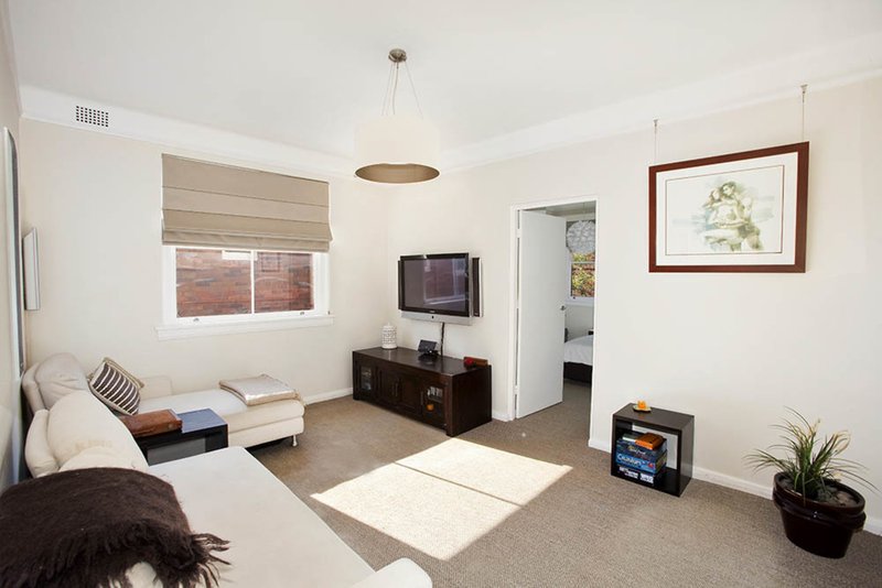 Photo - 9/6 Ormond Street, Bondi Beach NSW 2026 - Image 2