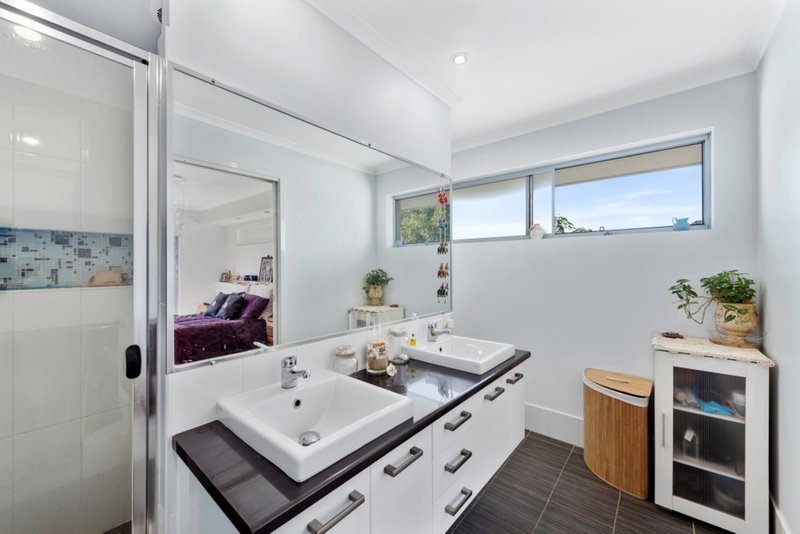 Photo - 96 Pearce Drive, Coffs Harbour NSW 2450 - Image 4