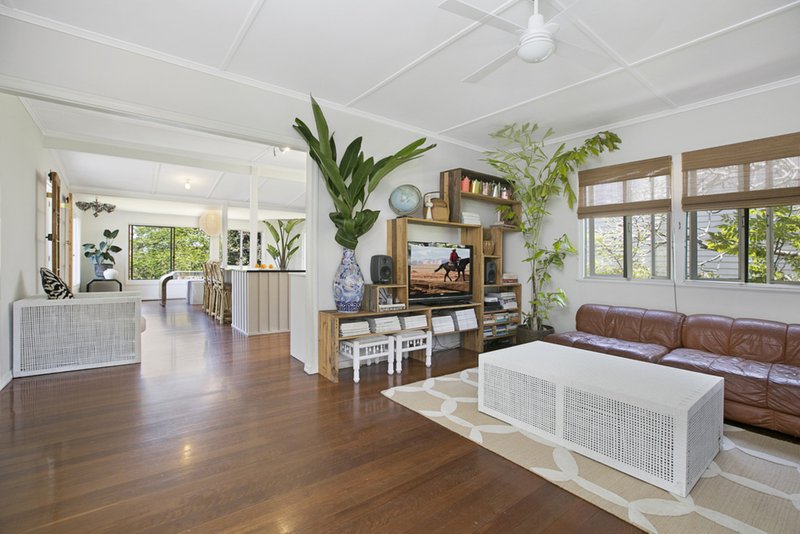 Photo - 96 Raeburn Street, Manly West QLD 4179 - Image 2