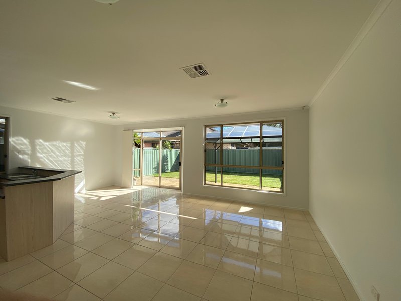 Photo - 96 Shoalhaven Circuit, Mawson Lakes SA 5095 - Image 2