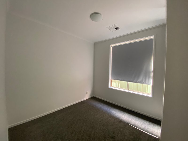 Photo - 96 Shoalhaven Circuit, Mawson Lakes SA 5095 - Image 7