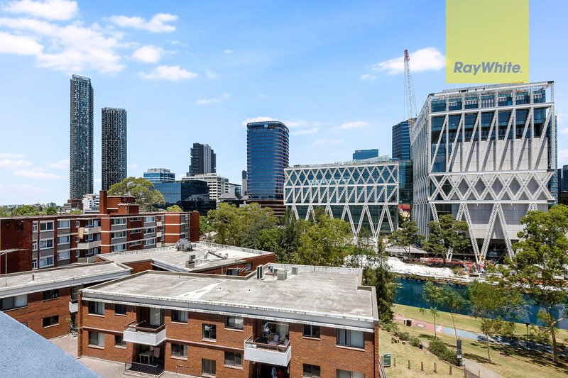 Photo - 9/6 Sorrell Street, Parramatta NSW 2150 - Image 2