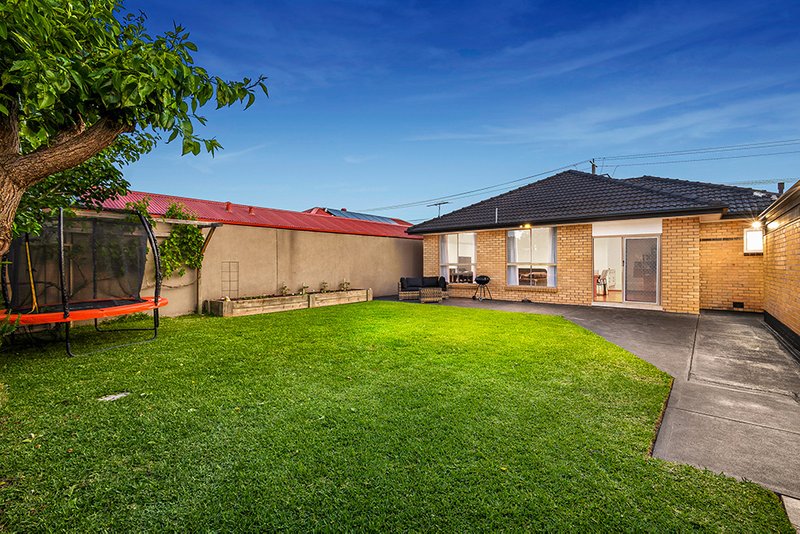 Photo - 96 South Street, Hadfield VIC 3046 - Image 10