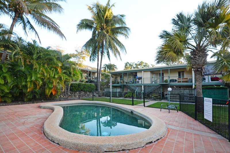 Photo - 9/6 St Martins Lane, Cannonvale QLD 4802 - Image 12