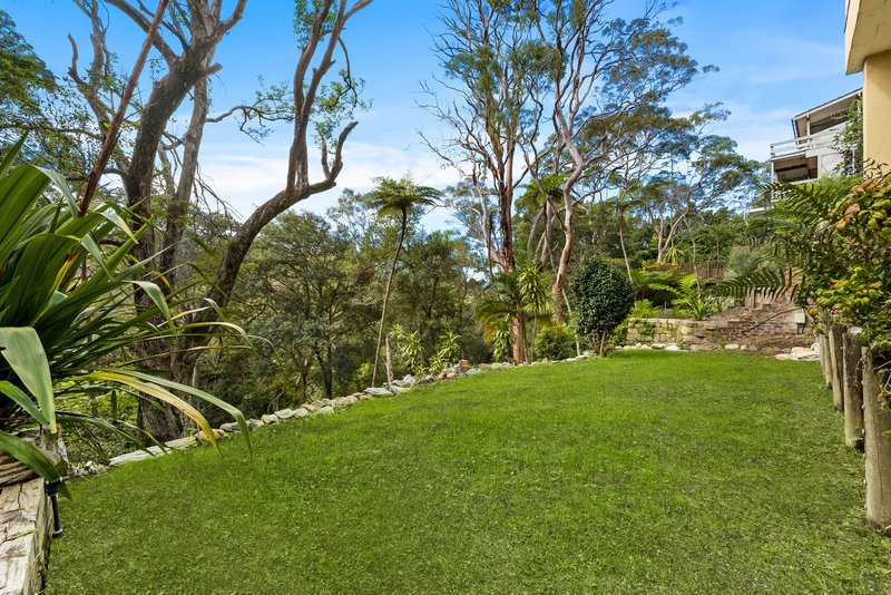 Photo - 96 Sugarloaf Crescent, Castlecrag NSW 2068 - Image 10