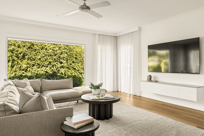 Photo - 96 Swan Street, Gordon Park QLD 4031 - Image 5