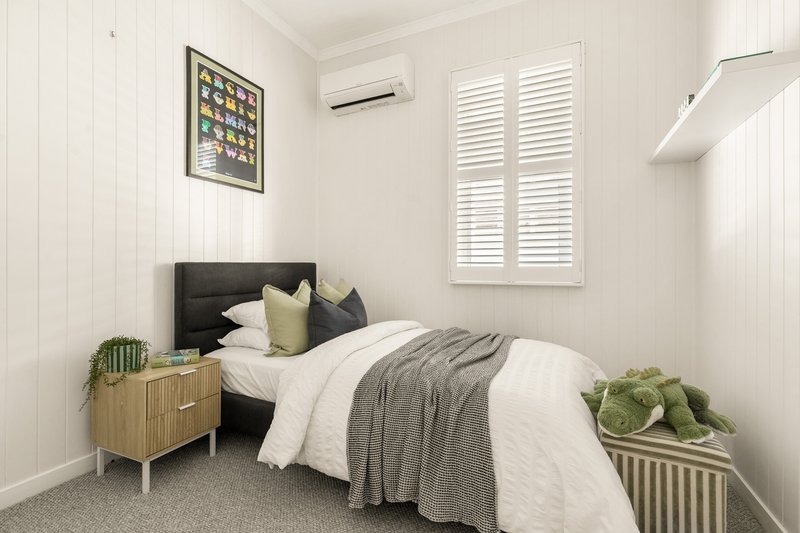 Photo - 96 Swan Street, Gordon Park QLD 4031 - Image 13