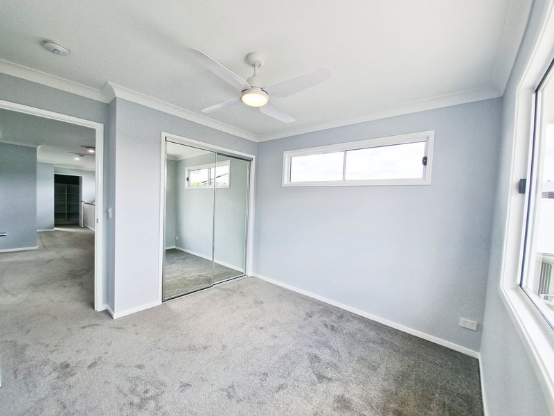 Photo - 96 Teal Cct , Greenbank QLD 4124 - Image 6