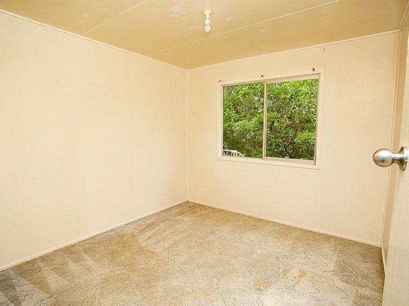 Photo - 96 Trainor Street, Mount Isa QLD 4825 - Image 6