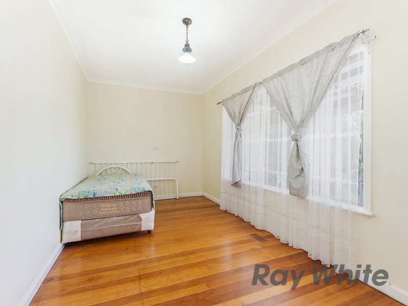 Photo - 96 View Street, St Albans VIC 3021 - Image 10