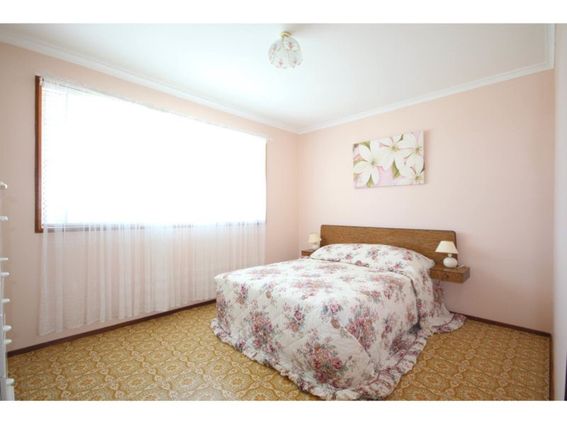 Photo - 96 Walmer Avenue, Sanctuary Point NSW 2540 - Image 10