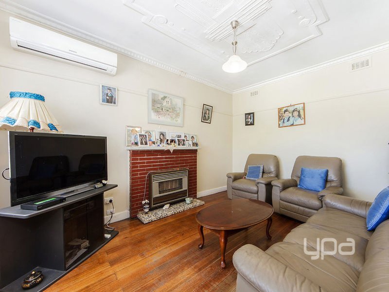 Photo - 96 Westmoreland Road, Sunshine North VIC 3020 - Image 3