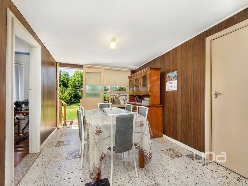 Photo - 96 Westmoreland Road, Sunshine North VIC 3020 - Image 5