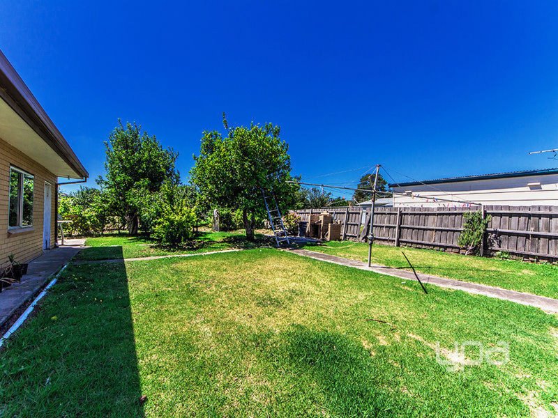 Photo - 96 Westmoreland Road, Sunshine North VIC 3020 - Image 7