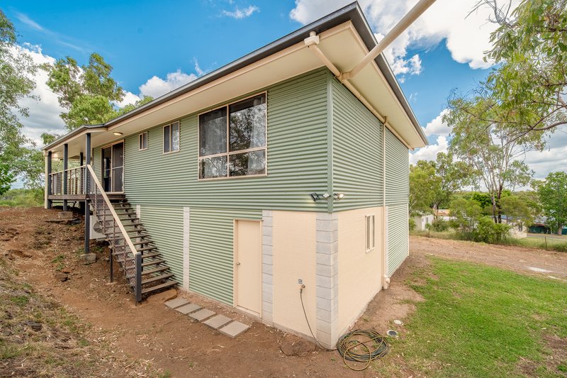 Photo - 96 William Street, Springsure QLD 4722 - Image 12