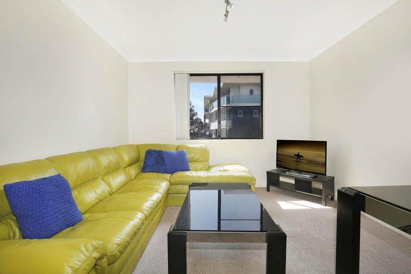 Photo - 9/60 Campbell Street, Wollongong NSW 2500 - Image 2