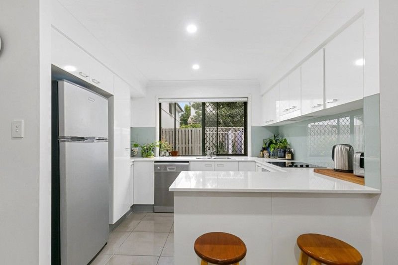 Photo - 9/60 Grahams Road, Strathpine QLD 4500 - Image 2