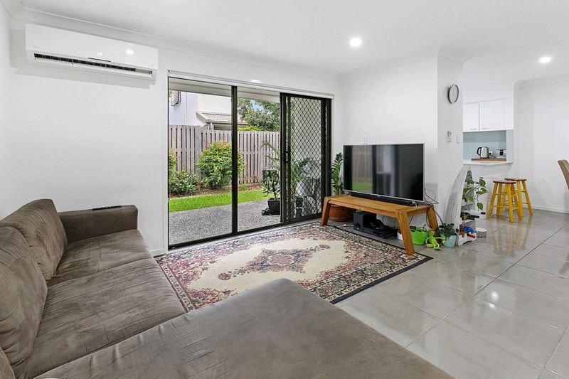 Photo - 9/60 Grahams Road, Strathpine QLD 4500 - Image 3