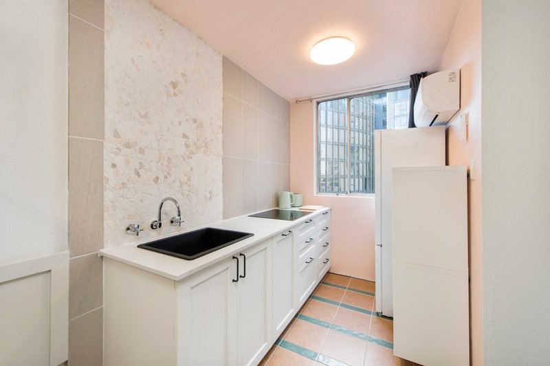 Photo - 96/13 Waine Street, Surry Hills NSW 2010 - Image 2
