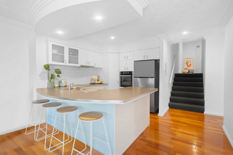 Photo - 9/62 Garrick Street, Coolangatta QLD 4225 - Image 7