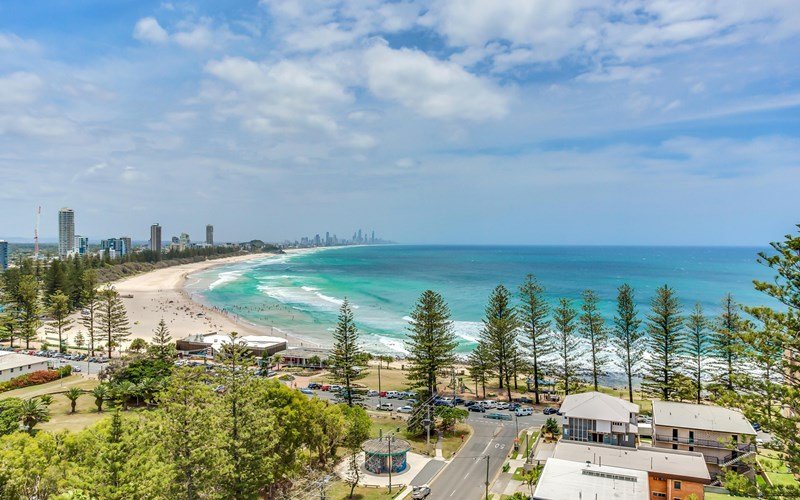 Photo - 96/45 Hayle Street, Burleigh Heads QLD 4220 - Image 10