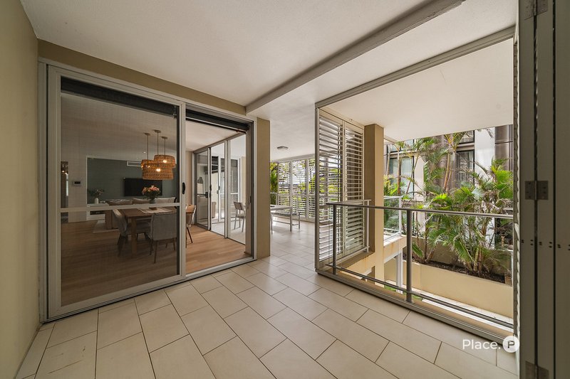 Photo - 9/65-69 Landsborough Avenue, Scarborough QLD 4020 - Image 17