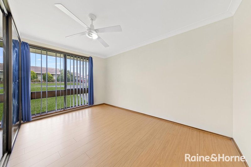 Photo - 9/65 Fuchsia Crescent, Macquarie Fields NSW 2564 - Image 5