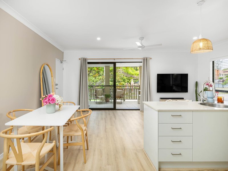 Photo - 9/65 Park Road, Yeronga QLD 4104 - Image 4