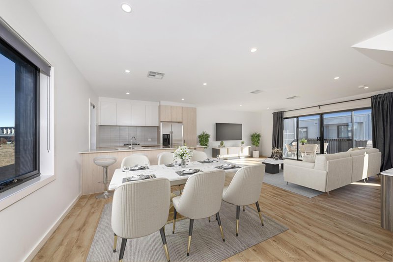 Photo - 96/60 Kingsland Parade, Casey ACT 2913 - Image 3