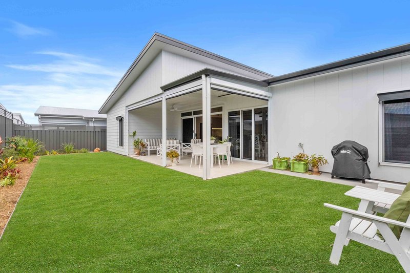 Photo - 96/77 Spring Way, Nikenbah QLD 4655 - Image 2